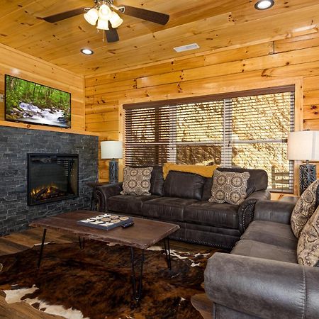 5Bd5B Escape Cabin With 2 Hottubs, Thtr &Game Rm,1Mi To The Parkway! 4Mi To Dollywood - Spring Deal Pigeon Forge Exteriér fotografie