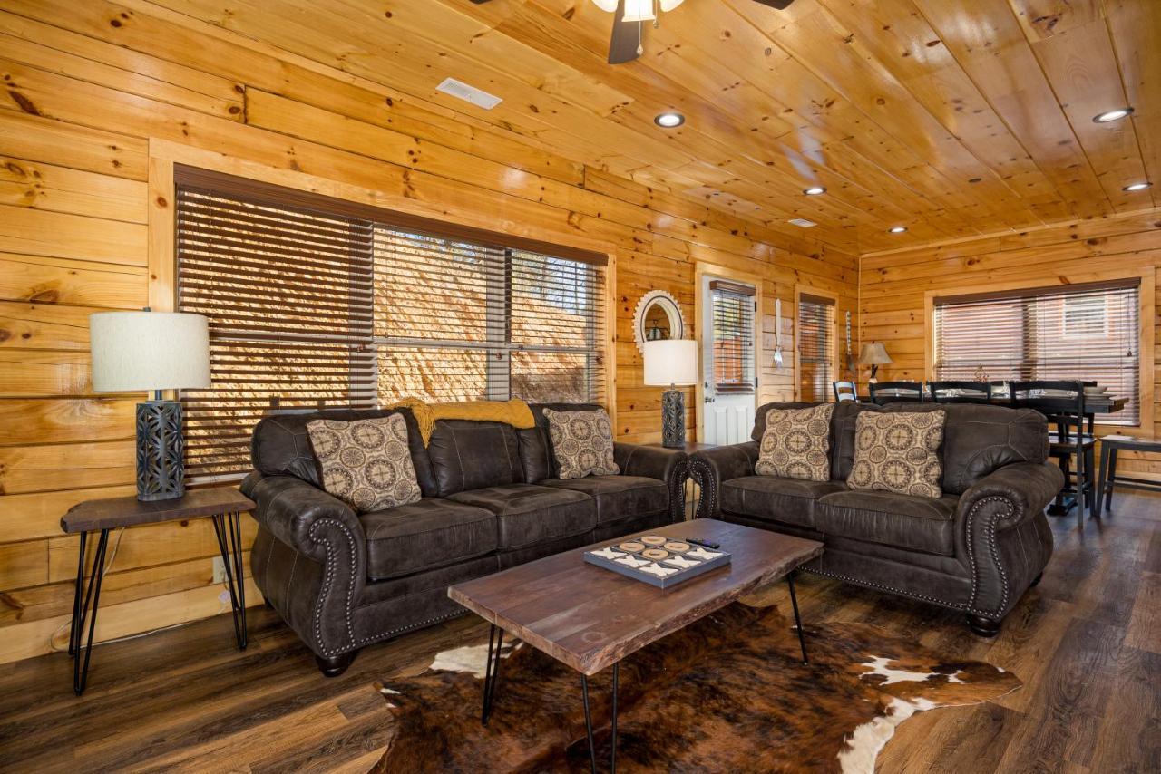 5Bd5B Escape Cabin With 2 Hottubs, Thtr &Game Rm,1Mi To The Parkway! 4Mi To Dollywood - Spring Deal Pigeon Forge Exteriér fotografie