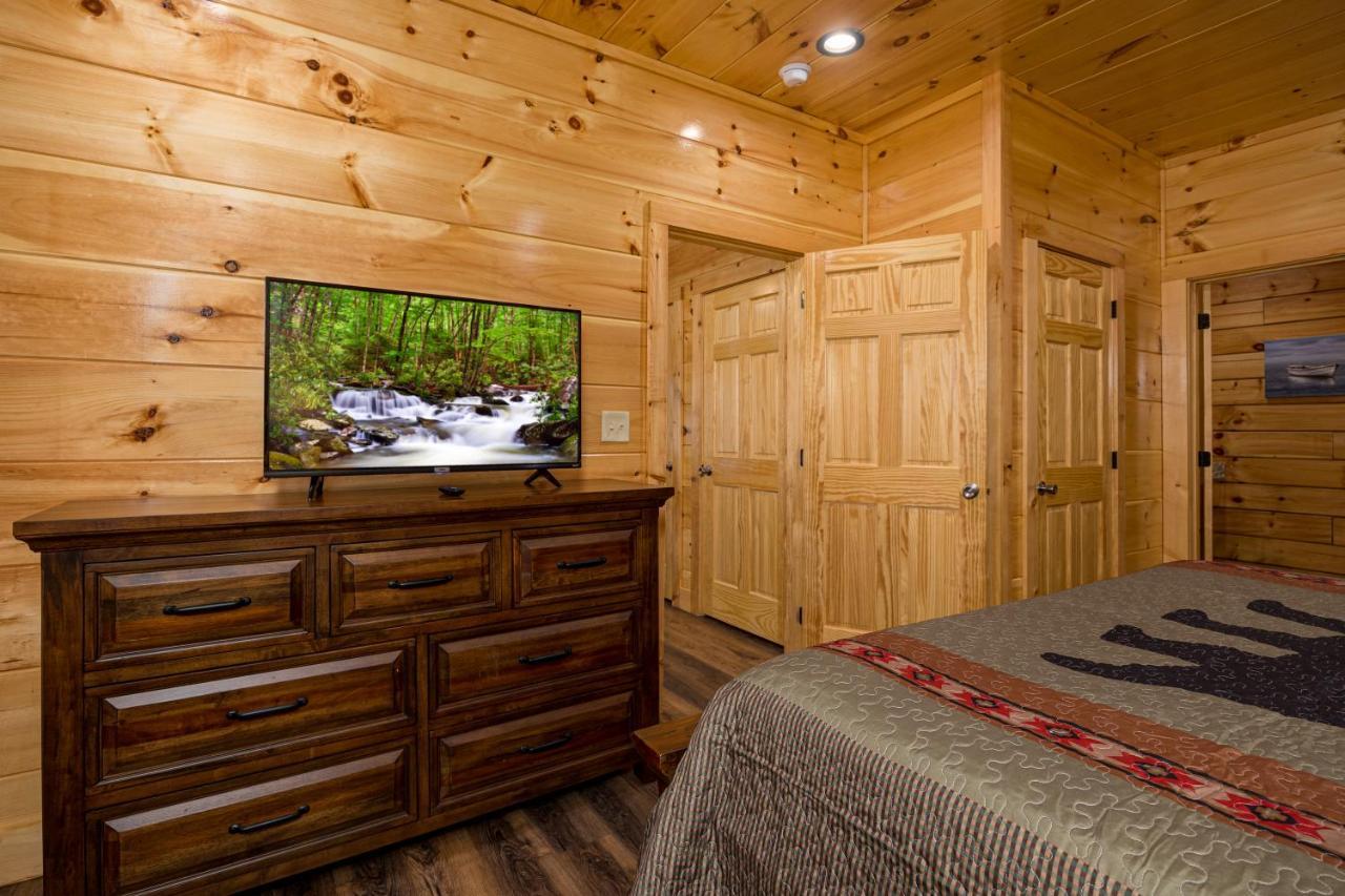 5Bd5B Escape Cabin With 2 Hottubs, Thtr &Game Rm,1Mi To The Parkway! 4Mi To Dollywood - Spring Deal Pigeon Forge Exteriér fotografie
