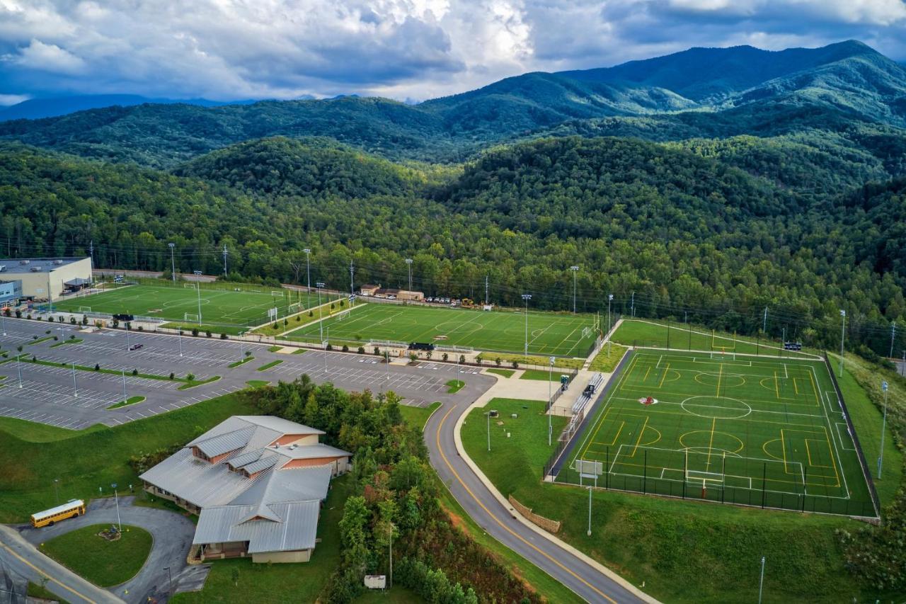 5Bd5B Escape Cabin With 2 Hottubs, Thtr &Game Rm,1Mi To The Parkway! 4Mi To Dollywood - Spring Deal Pigeon Forge Exteriér fotografie