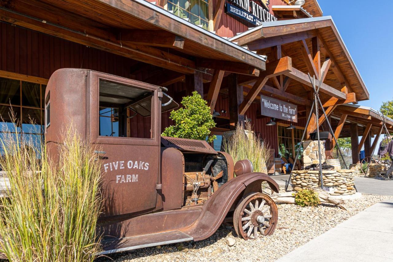 5Bd5B Escape Cabin With 2 Hottubs, Thtr &Game Rm,1Mi To The Parkway! 4Mi To Dollywood - Spring Deal Pigeon Forge Exteriér fotografie